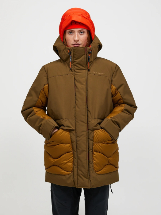 Peak Performance Infusion Helium Down Parka Women model Peak Performance Infusion Helium Down Parka Women model