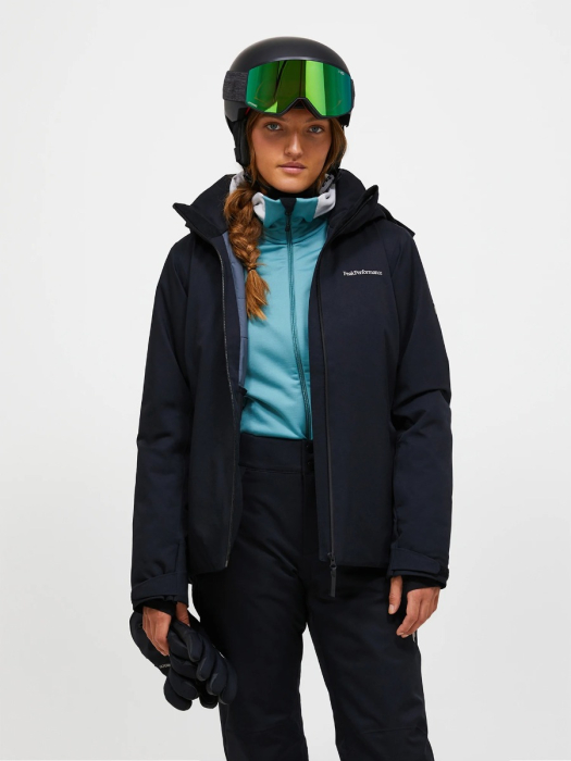 Peak Performance Anima HIPE® 2L Insulated Shell Jacket Women model Peak Performance Anima HIPE® 2L Insulated Shell Jacket Women model